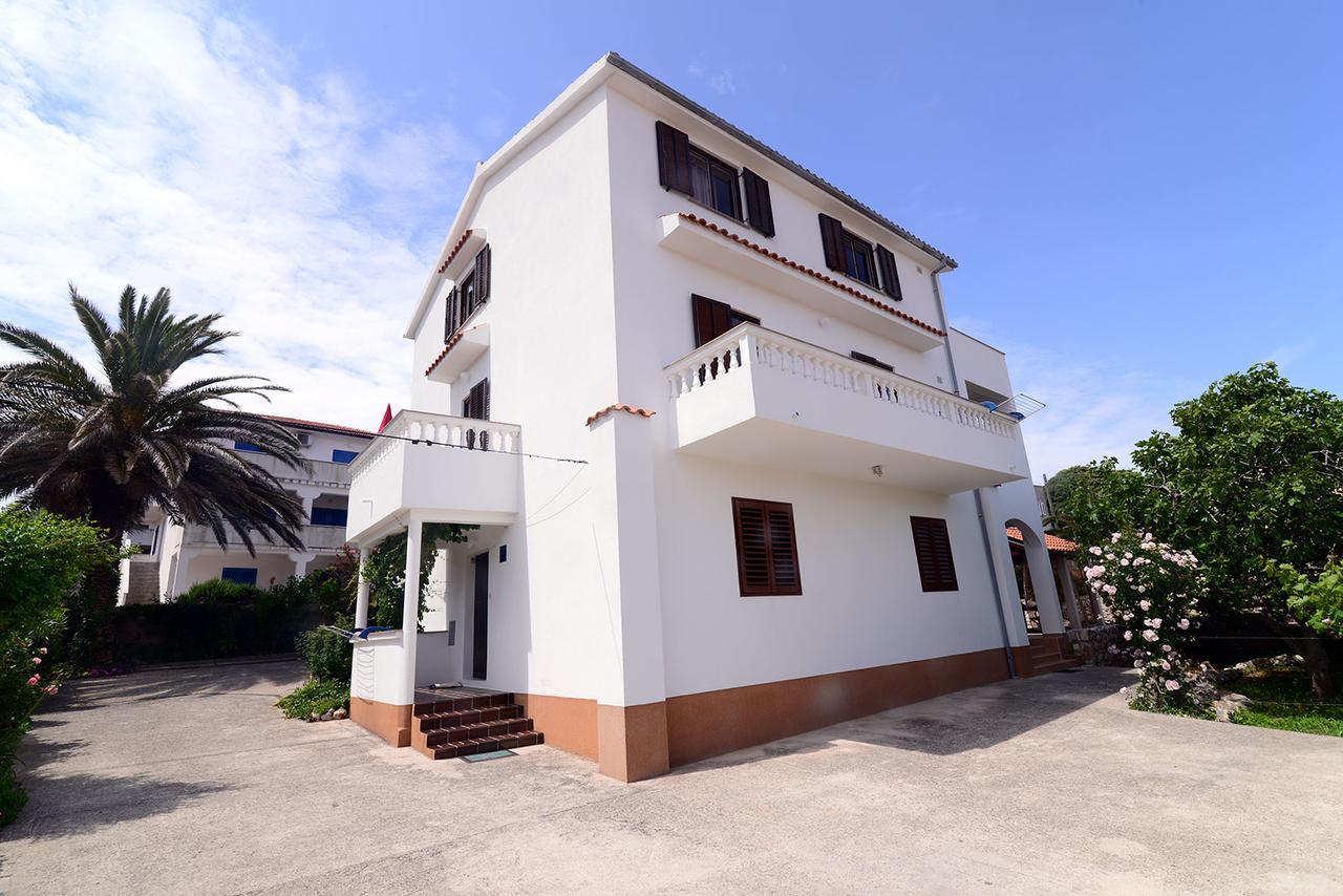 Apartments Ana مالي لوشينغْ المظهر الخارجي الصورة